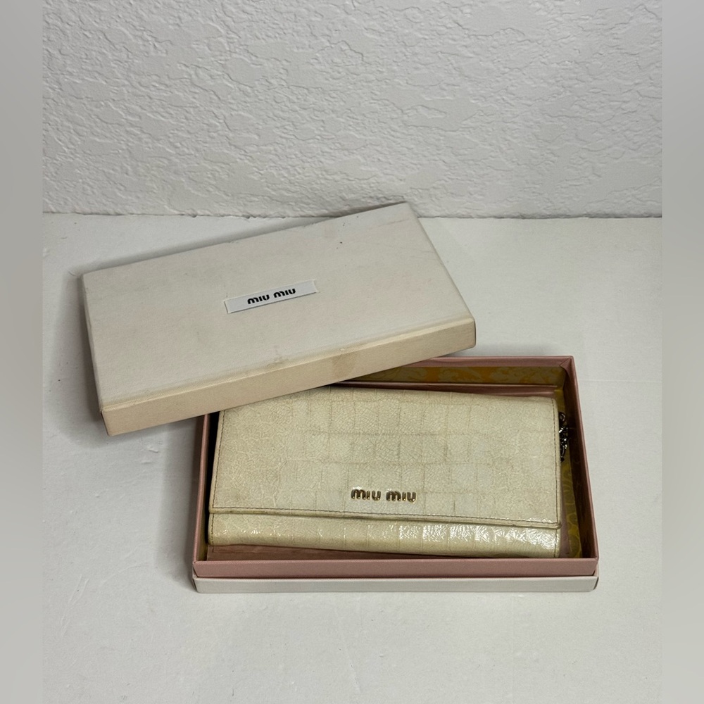 MIU MIU Croc Embossed Cream Leather Long Wallet